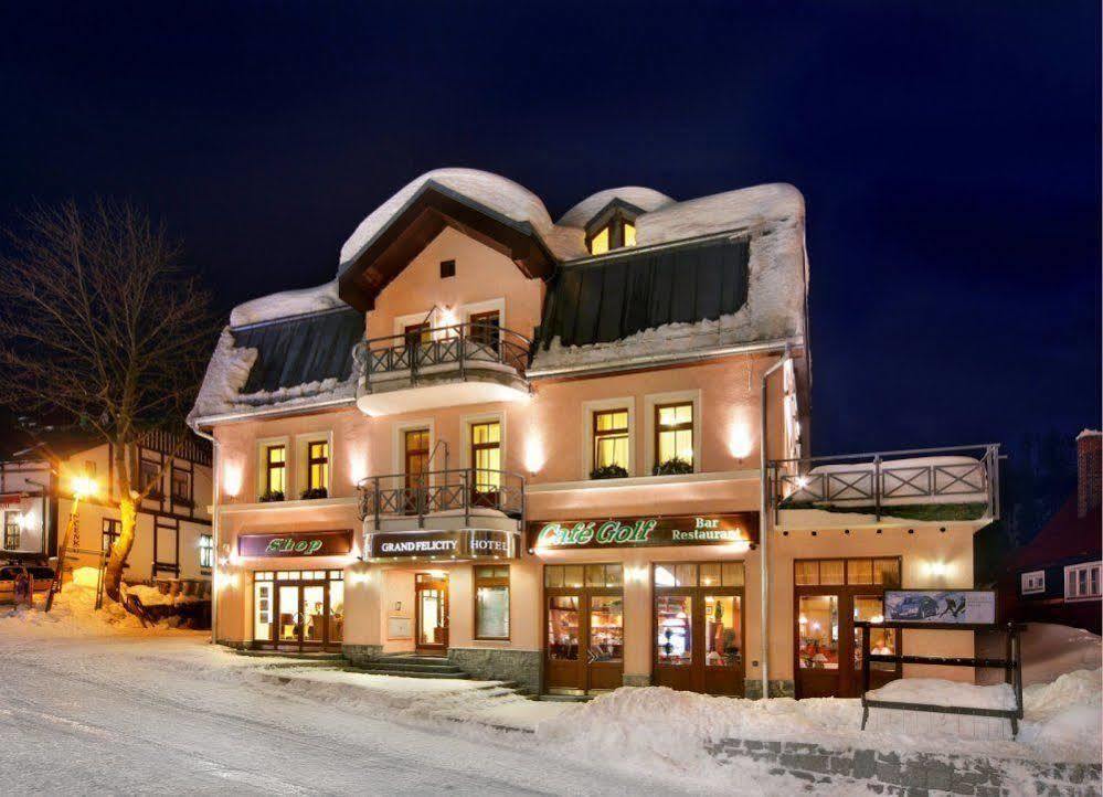 Wellness Hotel Grand Špindlerŭv Mlýn Ngoại thất bức ảnh